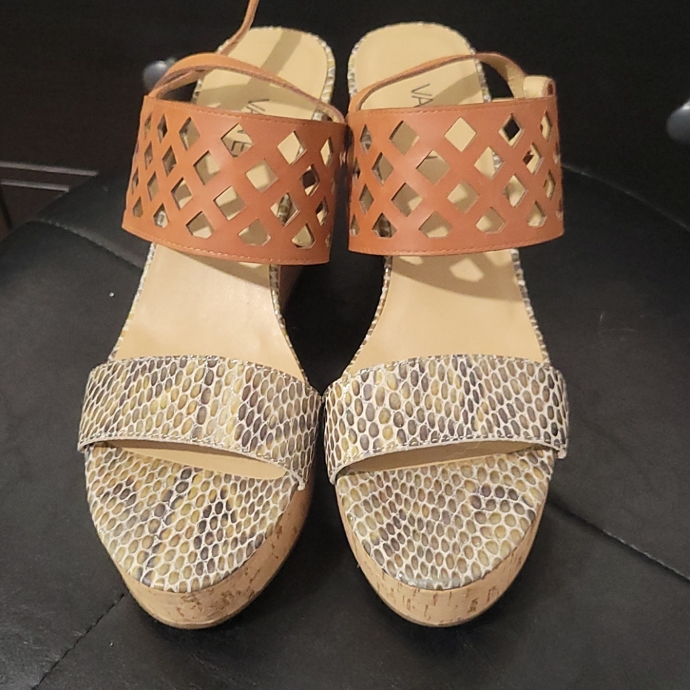 Vaneli animal print wedge heel